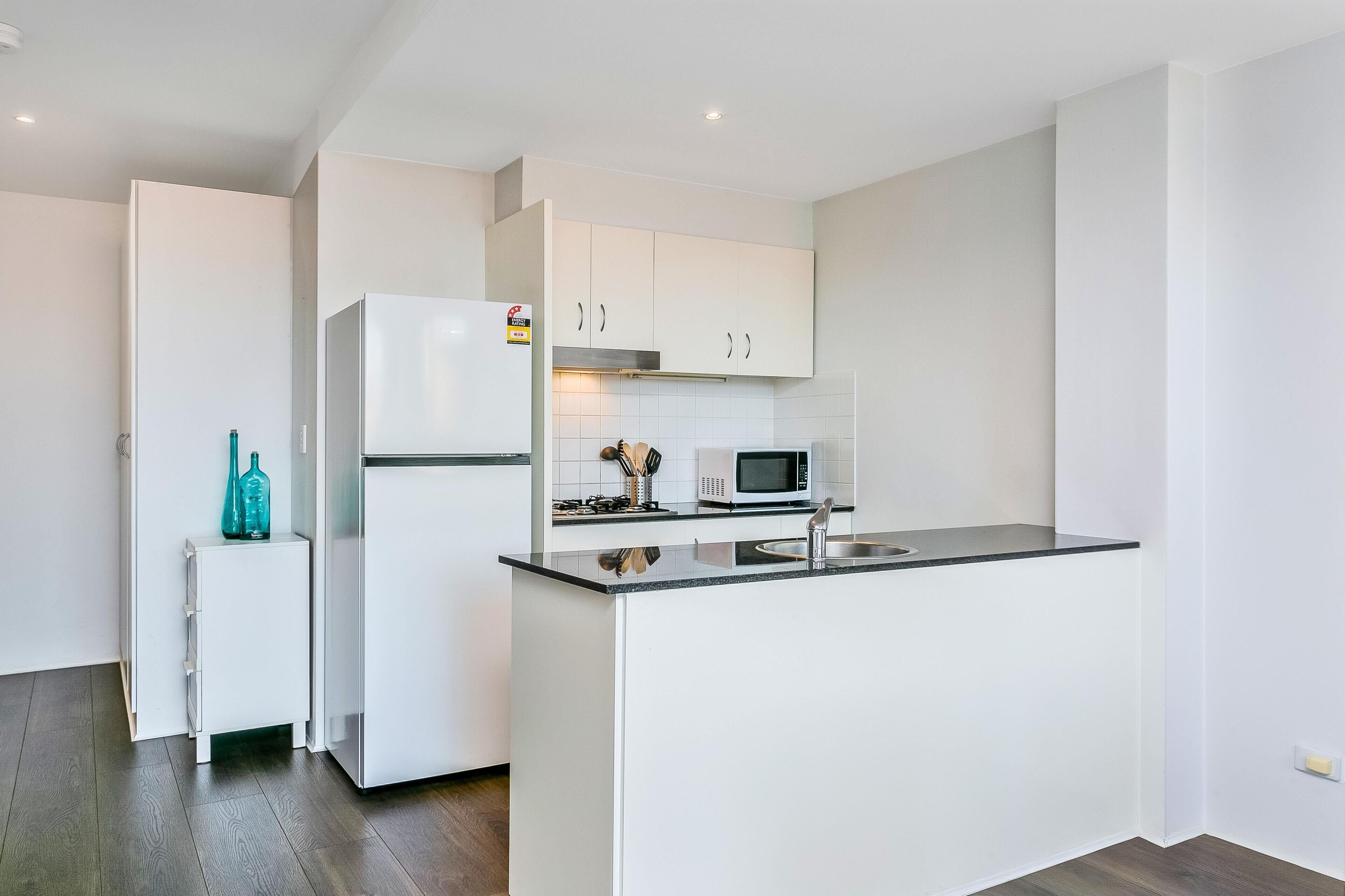 Microwave, stovetop, dishwasher