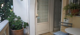 Super economy studio Located On the ground floor No Balcony