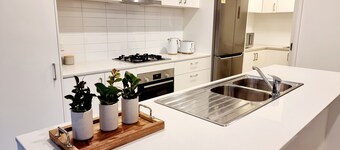 Modern Narre Warren home, close to Fountain Gate shopping centre