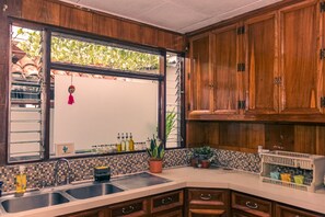Kühlschrank, Mikrowelle