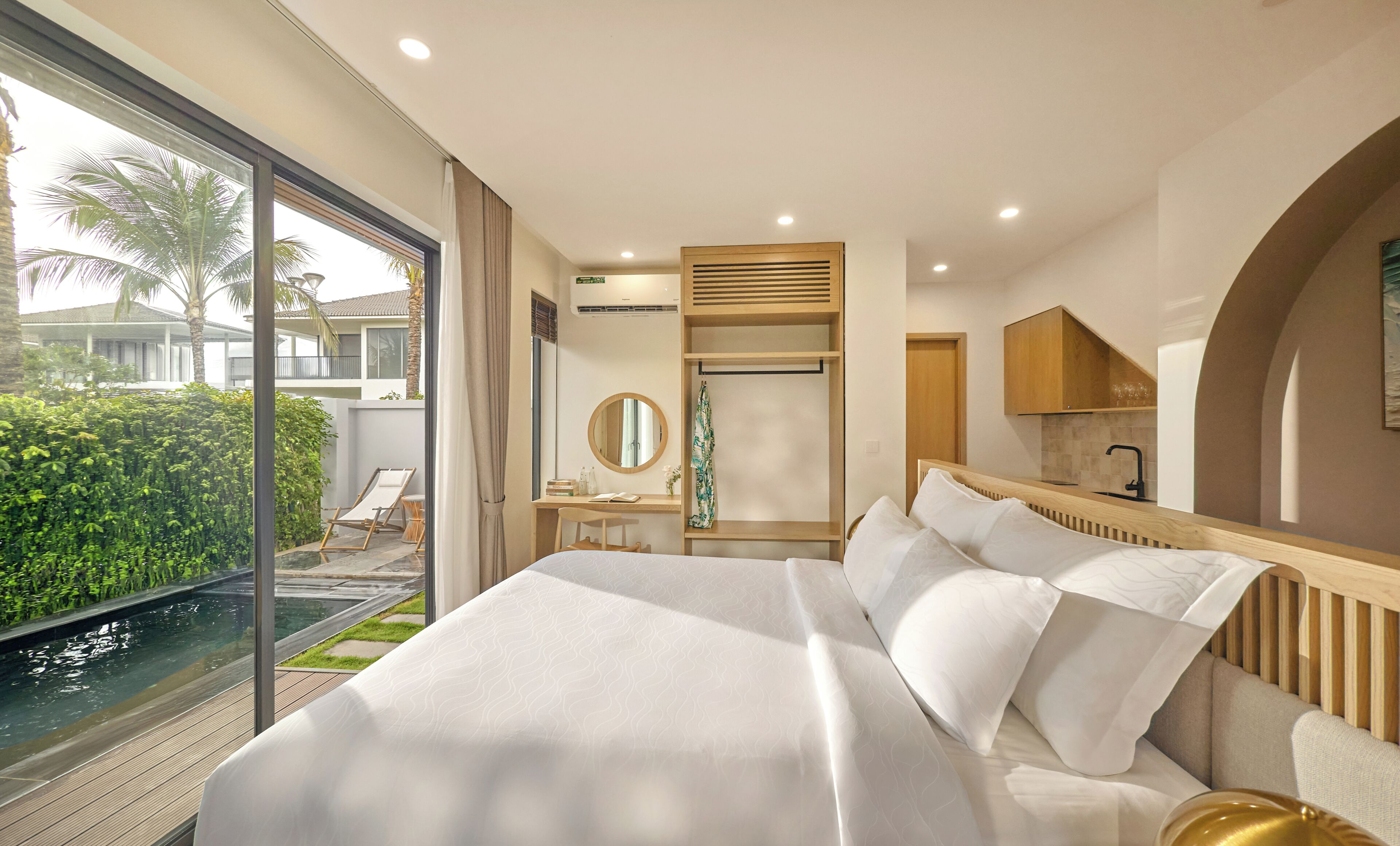 2 Bedroom Villa with Private Pool | Premium bedding, down comforters, memory foam beds, minibar