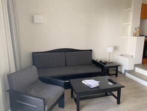TV - Apartment May Flowers in Los Cristianos (Arona)