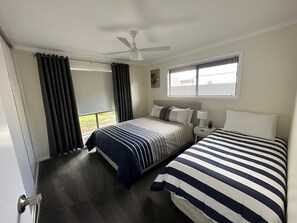 3 bedrooms, iron/ironing board, free WiFi, bed sheets