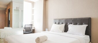 Warm And Cozy Studio At Cinere Bellevue Suites Apartment