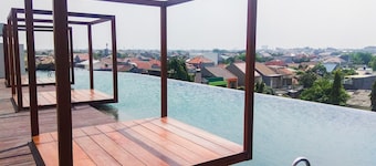 Comfort Living Studio At Grand Kamala Lagoon Apartment