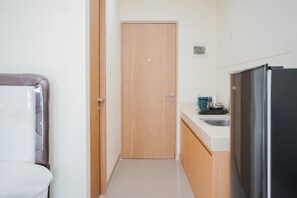 Interior - Simply Look Studio Apartment At B Residence (Pagedangan)