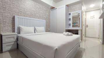 Studio | Wi-Fi gratis dan seprai linen