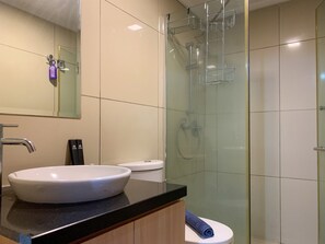 Bathroom - Stunning And Comfy Studio Apartment At Citylofts Sudirman (Jakarta)