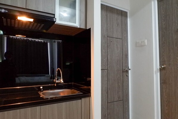 Studio | Private kitchen - Stylish Living Studio Apartment At Taman Melati Surabaya (Surabaya)