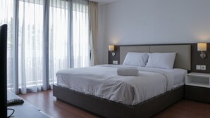 Apartment, 3 Bedrooms - Spacious And Modern 3Br Apartment At Simprug Park Residences (Jakarta)