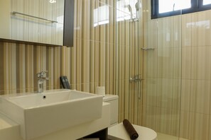 Apartment, 3 Schlafzimmer | Badezimmer | Dusche, kostenlose Toilettenartikel, Handtücher