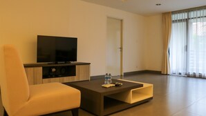Unclassified image, 4 of 26, button - Big And Elegant 3Br Apartment At Simprug Park Residences (Jakarta)