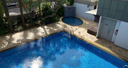Elegant And Spacious 2Br At Apartment Simprug Park Residences