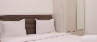 Cozy Stay Studio Urbantown Karawang Apartment