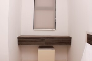 Studio | Free WiFi - Cozy Stay Studio Urbantown Karawang Apartment (Karawang)