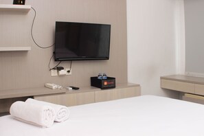 Studio | Free WiFi - Cozy And Simply Studio At Grand Sentraland Karawang Apartment (Karawang)