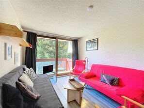 TV - Studio 4/5 pers. Ski-in, Balcony, Pets Allowed (Le Corbier)