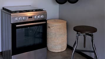 럭셔리 스튜디오, 킹사이즈침대 1개 | 전용 주방 | 냉장고, 오븐, 쿡탑, 전기 주전자