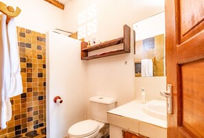 Dusche, Handtücher, Seife, Shampoo