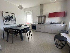 Dining - Charming house 50m from Ploumanac'h port (Perros-Guirec)