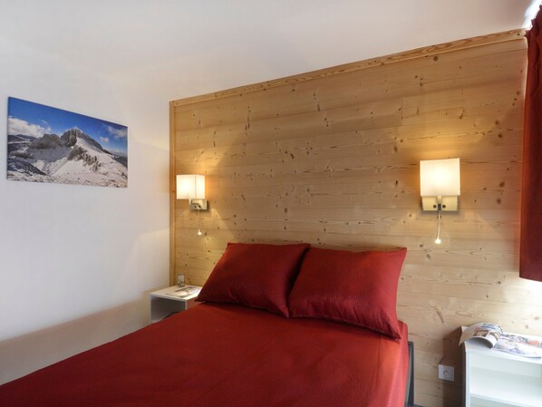 4 camere