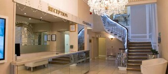 Avonbridge Hotel