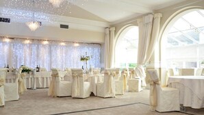 Banquet hall - Avonbridge Hotel (Hamilton)