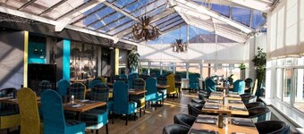 โรงแรมอะวอนบริดจ์