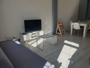 Televisio, kirjoja