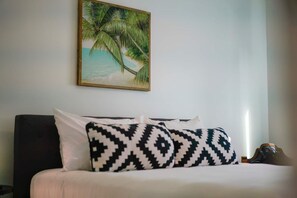 2 室のベッドルーム、アイロン / アイロン台、WiFi (無料)、ベッドシーツ