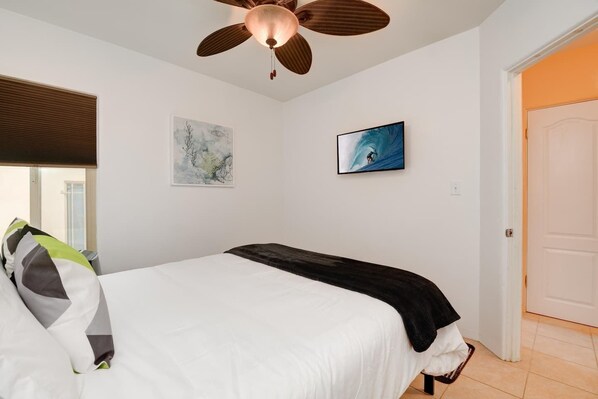 2 bedrooms, iron/ironing board, travel cot, free WiFi