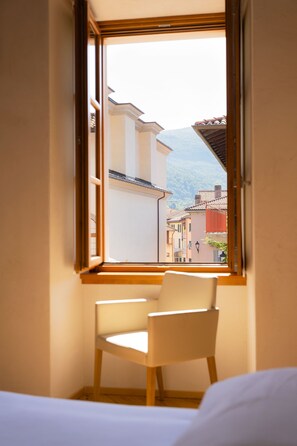 Street view - Locanda Alberti (Mandello del Lario)