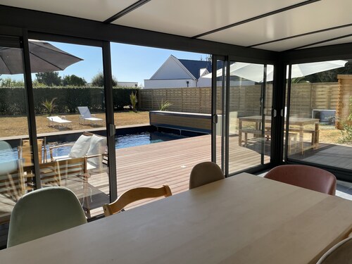 MAGNIFICENT VILLA WITH SWIMMING POOL 300 M FROM THE BEACH