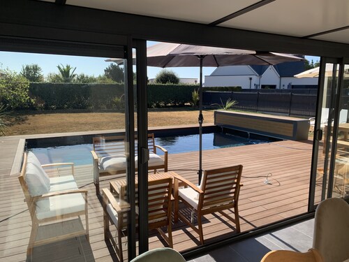 MAGNIFICENT VILLA WITH SWIMMING POOL 300 M FROM THE BEACH