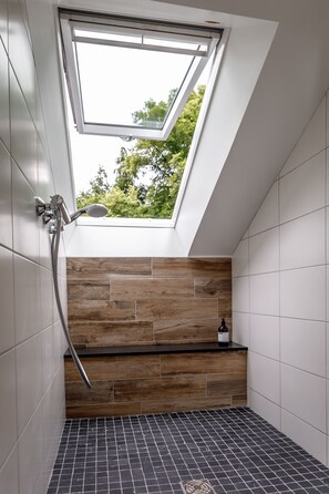 Suite panorámica, baño privado | Baño