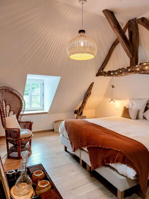 Superior Double Room, Ensuite, Pool View - Domaine du Val Sauvage (Langeais)