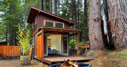 Nature Retreat - 2 private cabins in a magical Redwood forest with ocean views