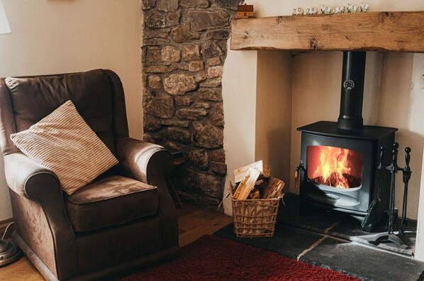 Interior - Cottage - Sleeps 4 - Garden - Parking (Llanelli)
