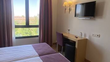 Standard Double or Twin Room | 2 bedrooms, desk, blackout drapes, soundproofing