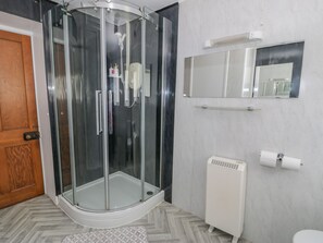 Cottage | Bathroom | Shower - Bwthyn Pengwern (Caernarfon)