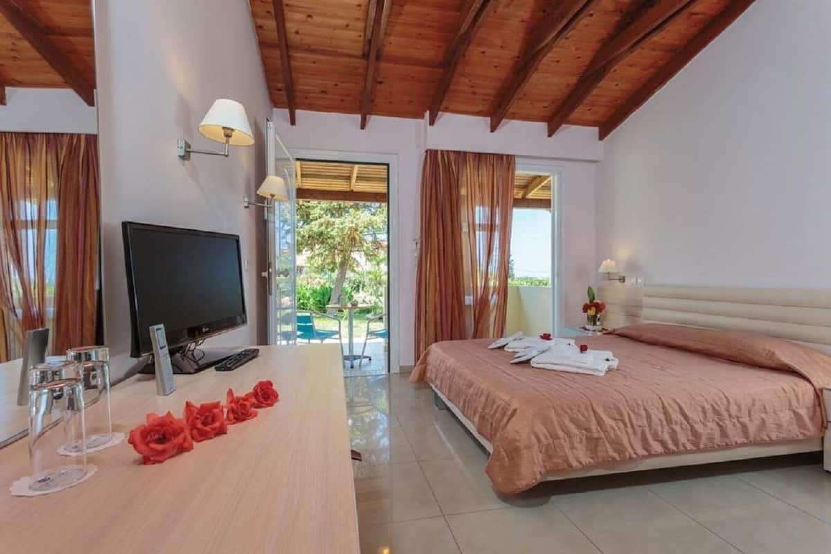 2 bedrooms, in-room safe, blackout drapes, soundproofing