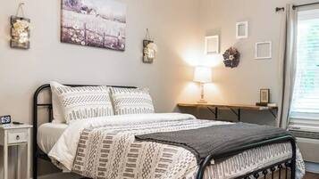 1 soveværelse, skrivebord, strygejern/strygebræt, gratis Wi-Fi