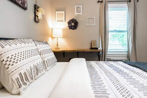 1 Schlafzimmer, Schreibtisch, Bügeleisen/Bügelbrett, kostenloses WLAN