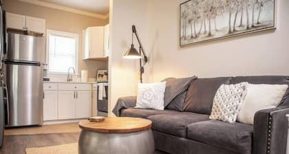 Cozy Urban Nook in the Heart of the City