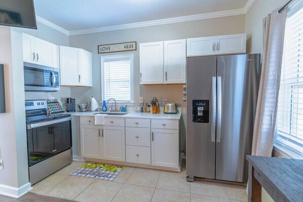 Fridge, microwave, oven, dishwasher