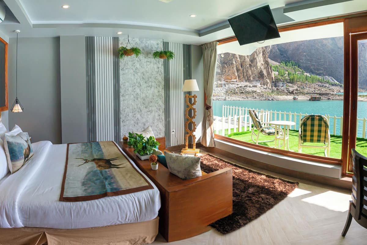 Minibar, in-room safe, blackout curtains, iron/ironing board