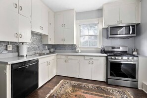 Fridge, microwave, oven, coffee/tea maker