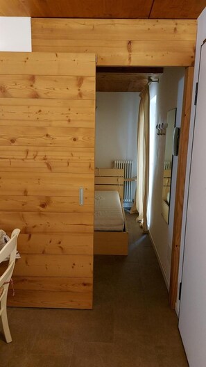 1 bedroom, bed sheets - Gressoney La Trinitè Mono with View and 4pax AMLodge (GRESSONEY-LA-TRINITE')