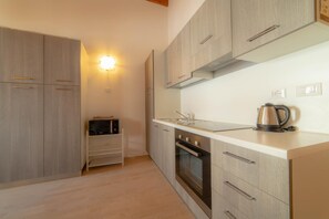 Fridge, microwave, coffee/tea maker - Gressoney La Trinitè Mono with View 2pax AMLodge (GRESSONEY-LA-TRINITE')