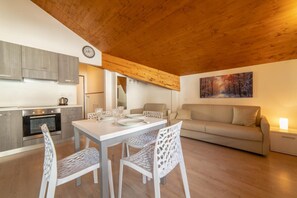 Interior - Gressoney La Trinitè Mono with View 2pax AMLodge (GRESSONEY-LA-TRINITE')